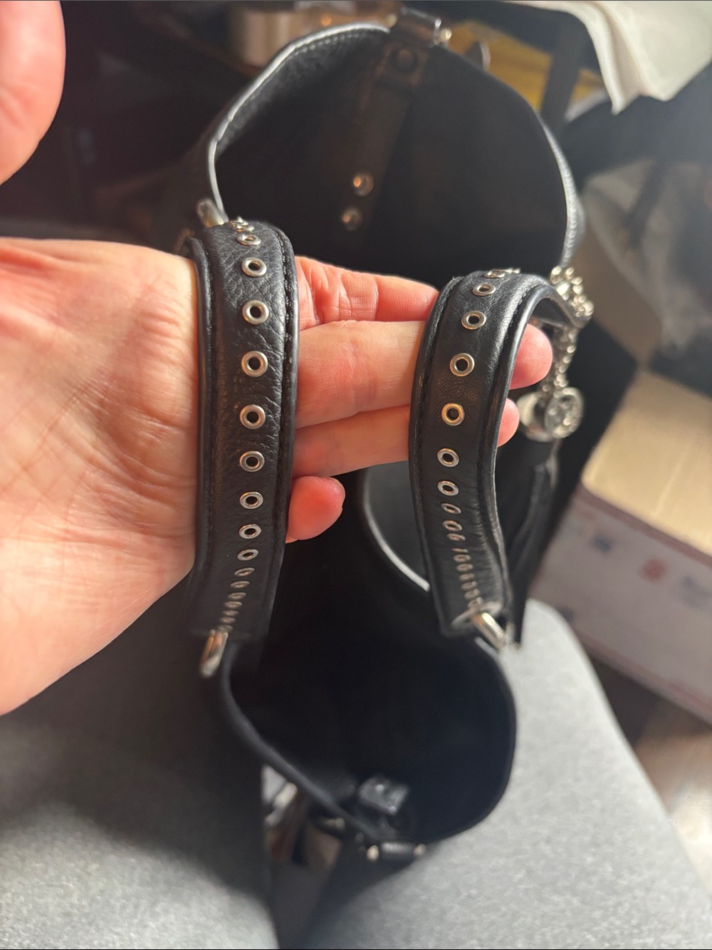 Michael Kors large rare Brooklyn Black Leather Tote with Tassel and Stud Accents - Picture 6 of 17